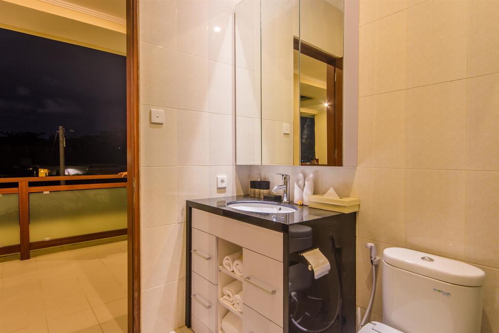 Villa Tepi Sungai Legian  Room photo